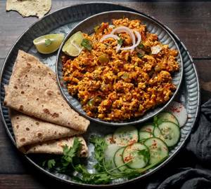 4 chapathi with egg burji