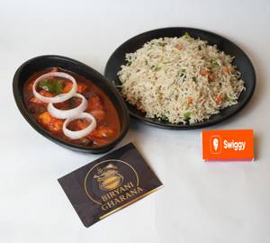 Chilli Paneer(4 pcs) with Veg Fried Rice