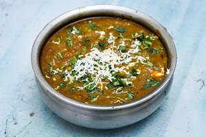 Lehsuni Dal Palak