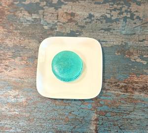 Blueberry Macaron ( Contains Egg)