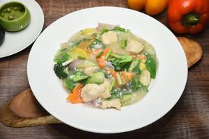 Chicken Cantonese Gravy Noodles