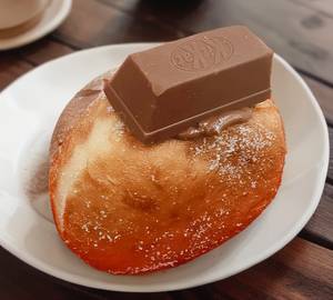 Kitkat Filled Berliner