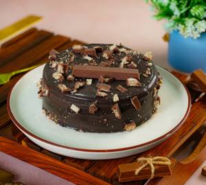 Chocolate Kitkat Cake [500G, Serves 5-6
