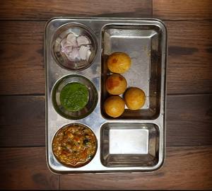 Desi Ghee Litti Chokha [4 pieces]