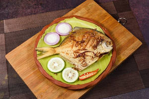 Pomfret Mach Bhaja (1 Piece)