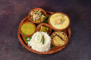 Bhapa Bhetki Thali