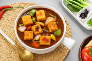 Hot Garlic Paneer Gravy - 6 Pcs (Serves 2)
