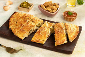 Jalapeno & Bbq Chicken Stuffed Garlic Bread