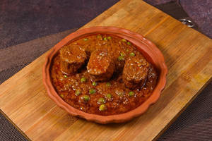 Chitol Maacher Muitha (3 Piece)