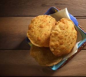 Ajwain puri [6 pieces]