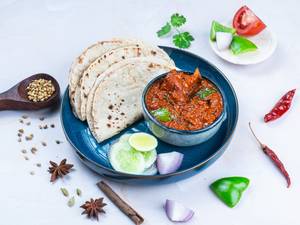 Kadhai Chicken With Bread