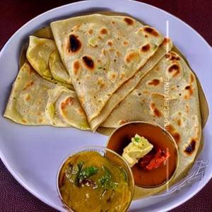 Chaap Roll Lachha Paratha