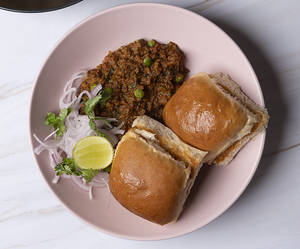 Keema Pav