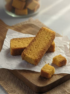 Cake Rusk [2 Pieces]