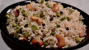 Kaju Matar Pulao (600 Ml) + Raita