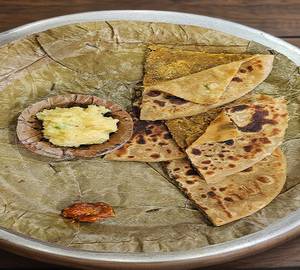 Sattu paratha combo