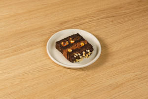 Hazelnut Praline Cake Slice