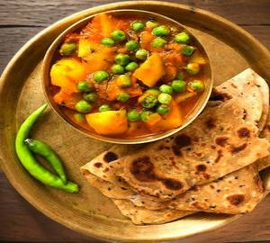Aalo matar ki sabzi (2- simple paratha)