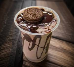 Oreo milkshake                                                                     