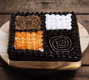 Premium Dutch Chocolate Bliss Cake 1 Kg Ractangular 