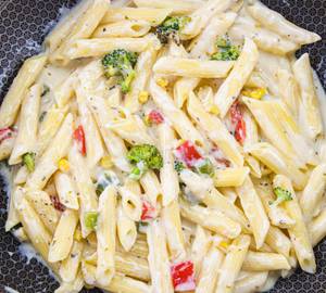 White Sauce Pasta