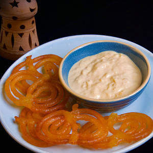 Jalebi With Rabdi