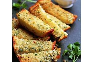 Spicy Cheese Garlic Bread