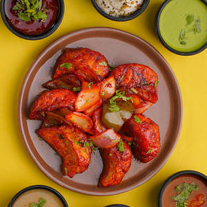Chicken Chilly Momos (6 Pcs)