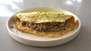 High Protein Chicken Onion Mushroom Omlette (2 Whole Eggs+1 Egg White)