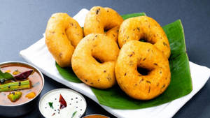 8 Pc Medu Wada + Chutney + Sambar (home Consumption Only)