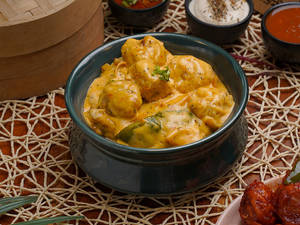 Spicy Gravy Momo ( 6 Pcs )