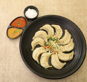 Chicken Steam Momos (10 Pcs)