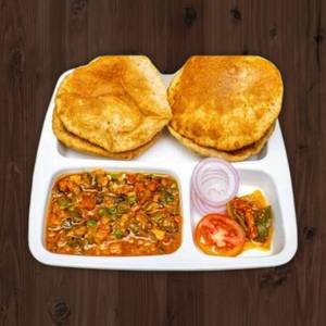6 Poori with Paneer Sabji