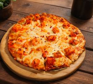 Cheese burst paneer pizza