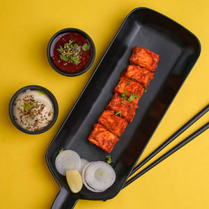 Tandoori Paneer Tikka (6 Pcs)
