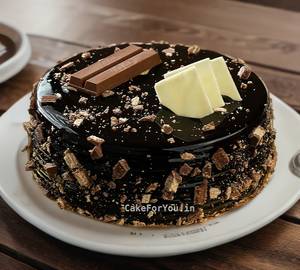 Choco Kitkat Cake
