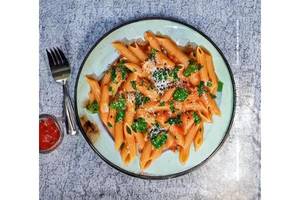 Red Sauce Chicken Pasta