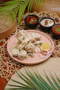 Veg Malai Momos Dry (8 Pcs)