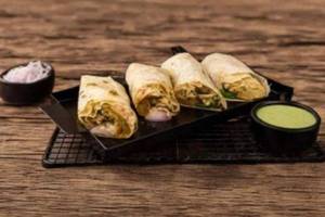Achari Chaap Tikka Rumali Roll (2 Pcs)