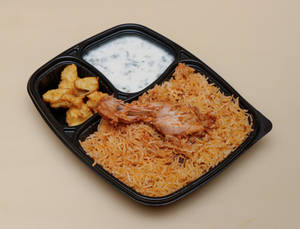 Chicken Biryani (Regular), Raita & Popcorn Kebab