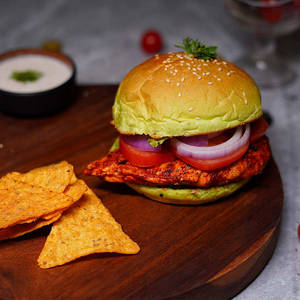 Meaty Chicken Burger With Ranch Yoghurt