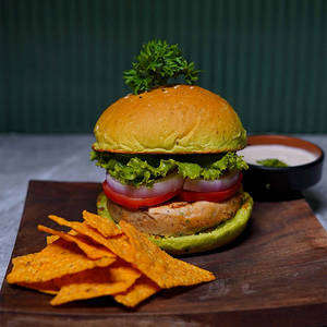 Classic Chicken Burger With Ranch Yoghurt