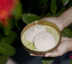 Bengaluru Special Idli With Chutney (Desi Ghee) 2Pcs