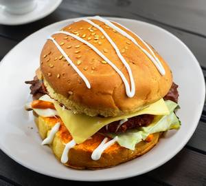 Classic Veg Crunchy Burger