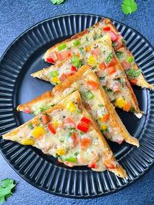 Open Cheese Chilly Toast