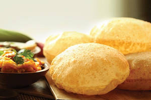 Poori Bhaji With Kurma