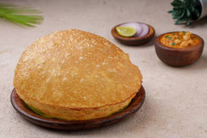 Chenna Bhatura