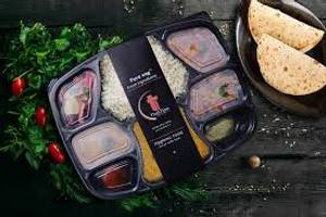 Aloo Poori (4 Pcs Poori+Aloo Sabji+Raita+Salad+Pickle)