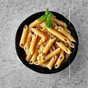 Mix white sause pasta