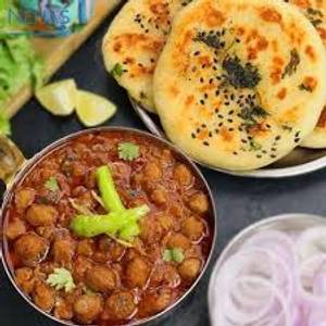 Amritsari Kulcha With Chana.
